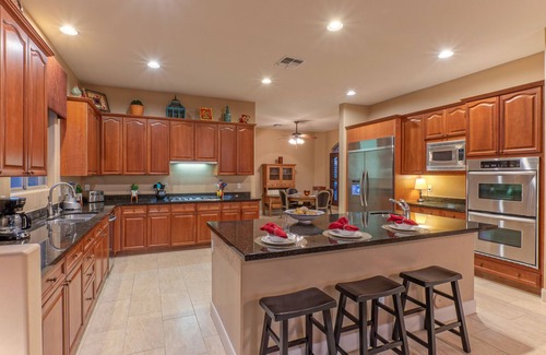 Gold Canyon House | Gold Canyon Retreat: Mt Views, Pool & Spa with Theater