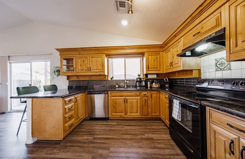 Gold Canyon House | Relaxing Superstition Mountain Retreat with Private Pool & Spa