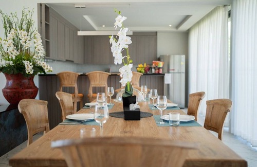 Choeng Thale Villa | Relax at Gold Chariot Pool Villa with Private Pool & Kitchen
