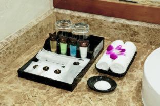 Bao Ninh Resort | Experience Gold Coast Hotel Resort & Spa: 5-Star Oceanfront Bliss