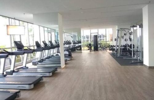 Pantai Indah Kapuk Apartment | Cozy 1BR Gold Coast Pik with Netflix & Sofa Bed in London