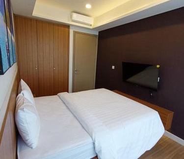 Pantai Indah Kapuk Apartment | Cozy Gold Coast Beach Room with Netflix and Pool Access