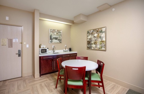 Carson City Hotel | Gold Dust West Carson City: Family-Friendly with Spa & Pool