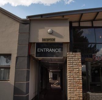 Welkom Bed & Breakfast | Welcoming Gold Guesthouse with Pool & Child-Friendly Perks