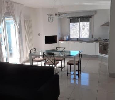 Maranello Apartment | Gold House: 4-Star Oceanfront Retreat with Pool & Breakfast