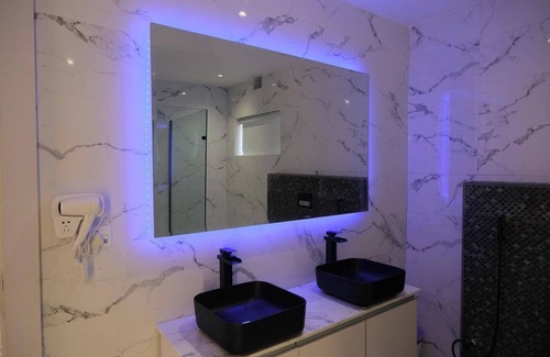 Warri Hotel | Gold ice hotel