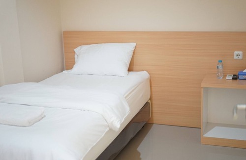 Pontianak Hotel | Budget-Friendly Stay at Gold Line Guest House with Breakfast