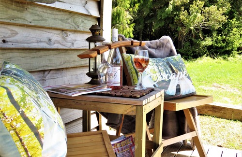 Hokitika Cabin | GOLD NUGGET HUT - Off-grid Glamping Site on a farm in Hokitika