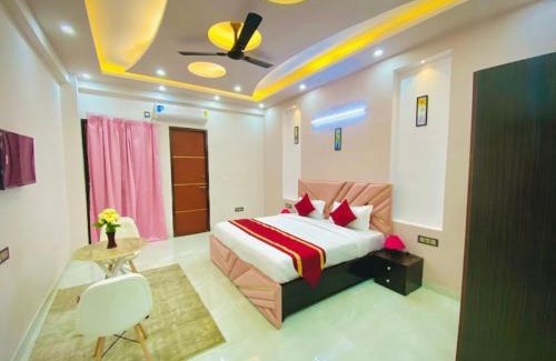 Greater Noida Bed & Breakfast | Pet-Friendly Escape at Gold Residency By Expo View