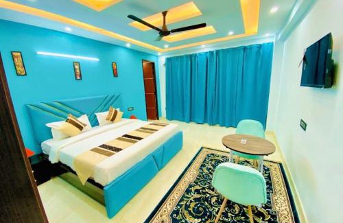 Greater Noida Bed & Breakfast | Pet-Friendly Escape at Gold Residency By Expo View