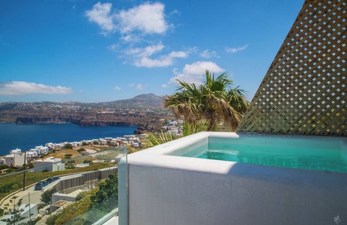 Akrotiri Villa | Gold Suite: Private Hot Tub & Breathtaking Caldera Views