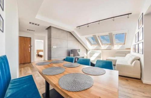Gdansk City Center Apartment | Golden Apartments Gdansk - Cozy and Bright - Great Location &Swietej Barbary