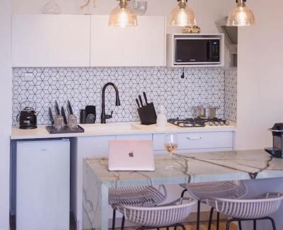 Herzliya Pituach Apartment | Family-Friendly Stays at Golden Beach / De Shalit Hotel