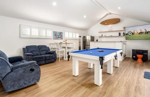 Golden Beach House | Golden Beach Family Getaway with Pool & Spa Amenities