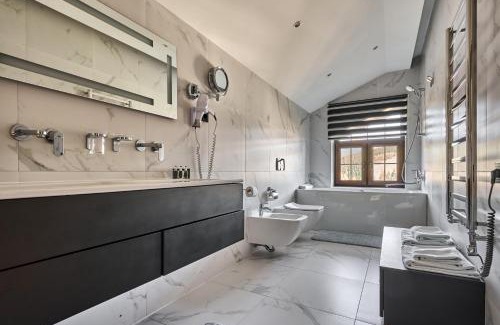 Bukovel Ski Chalet | Experience Comfort at Golden Chalet - 4-Star Stay Awaits!