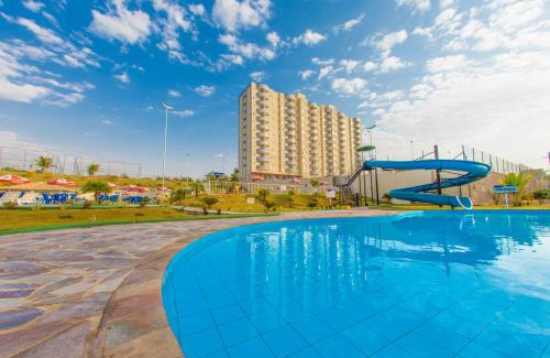 Caldas Novas Apartment | Golden Dolphin Express: Family-Friendly Getaway Awaits