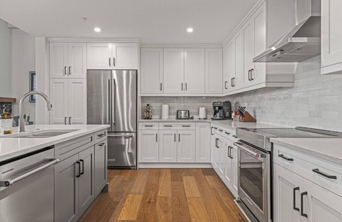 Canmore Condo | Discover Golden Eagle's Nest: A Rockies Retreat Awaits