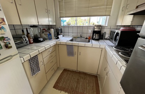 Cow Hollow Condo | Enjoy Golden Gate Bridge Views Near Union Street Dining