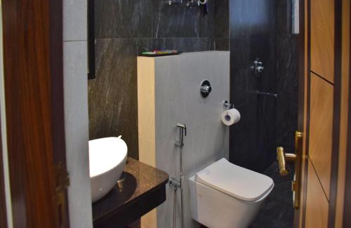 Malda Hotel | Discover Golden Gleam Resorts: Pet and Child Friendly Stay