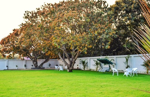 Malda Hotel | Discover Golden Gleam Resorts: Pet and Child Friendly Stay