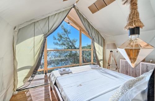 Jezera Resort | Golden Haven Luxe Glamp Resort: Oceanfront Retreat Awaits