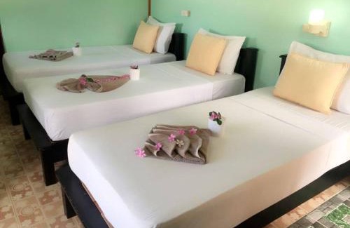 Ko Phi Phi House | Budget-Friendly Stay at Golden Guesthouse with Family Amenities