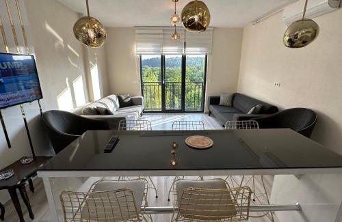 Nilufer Apartment | Discover Bursa Nilufer: Stunning Views & Family-Friendly Stay