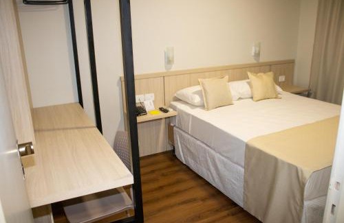Zona 01 Hotel | Relax at Golden Ingá Hotel: 4-Star Oceanfront Getaway