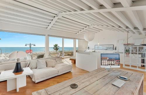 Viareggio Apartment | GOLDEN LUXE - Penthouse Diamond in the sky with a sea view