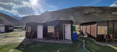 Leh Hotel | Inviting Golden Mark Cottage Near Tsomoriri Lake