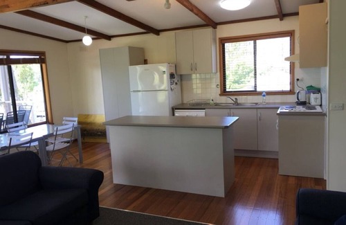 Bundalong House | Elegant Waterfront Retreat at Golden Mile – Perfect for Families