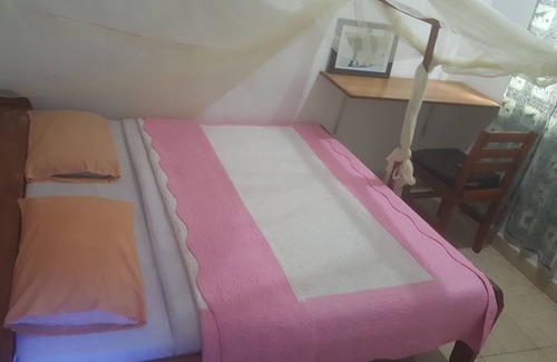 Kisoro House | Budget-Friendly Golden Monkey Guest House with Spa & Dining