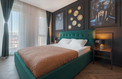 Oradea Apartment | Golden Noir Retreat