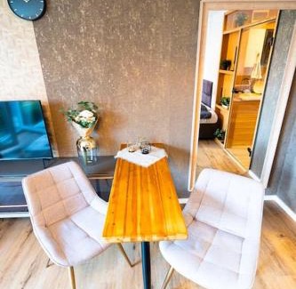 Detmold Apartment | Golden Nugget: Guest Rated 8.7/10 with Netflix Included
