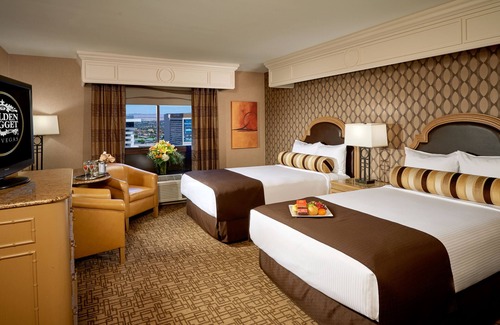 Downtown Las Vegas Resort | Discover Golden Nugget Las Vegas Hotel & Casino: 4-Star Escape