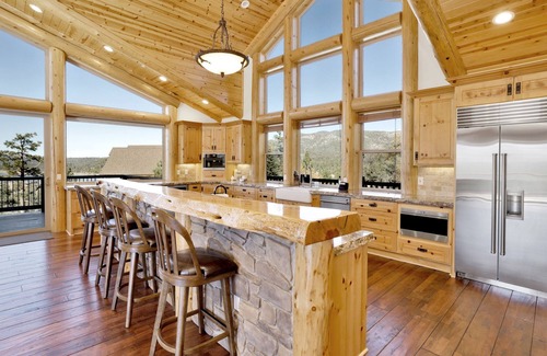 Castle Glen Estates Cabin | Golden Oak Log Cabin: Home Theater & Pool Table Escape