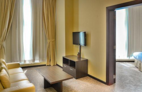 Doha Hotel | Relax at Golden Ocean Hotel with Pool and Family-Friendly Amenities