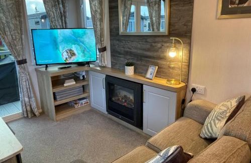 Chapel Saint Leonards Other | Discover Golden Palm Resort: Coastal Caravan Getaway
