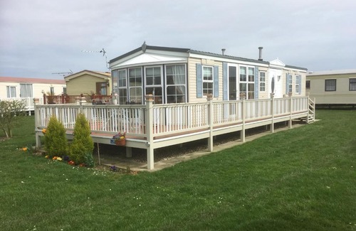 Chapel Saint Leonards Other | Top-Rated Golden Palm Resort in Skegness with Pool & Ocean View