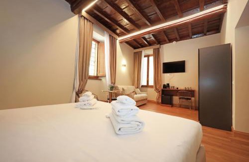 Rione IX Pigna House | Guest Rated: Golden Pantheon Rooms - Family-Friendly Getaway