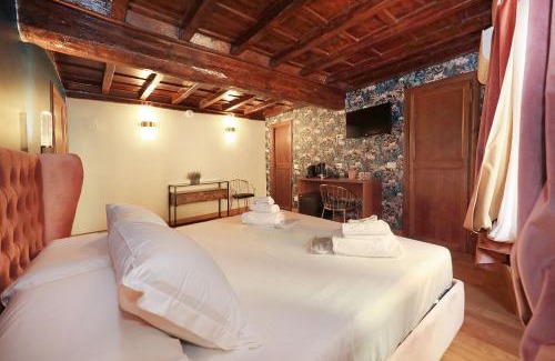 Rione IX Pigna House | Guest Rated: Golden Pantheon Rooms - Family-Friendly Getaway