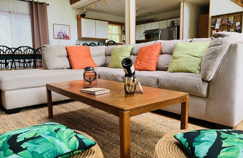 Bushkill House | Unforgettable Golden Retreat in Pocono with Pool & Spa