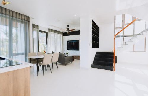 Cua Viet Resort | Golden Sea Resort: Relax by the Ocean with Unique Amenities