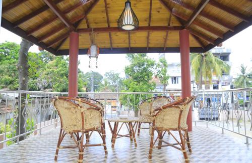 Jaffna House | Affordable Golden Star Guest House with Breakfast Included