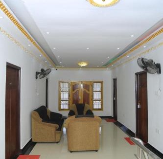 Jaffna House | Affordable Golden Star Guest House with Breakfast Included