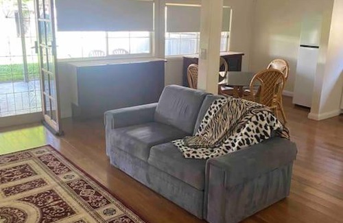 West Wyalong Apartment | Delightful Golden Street Cottage - Child Friendly Retreat