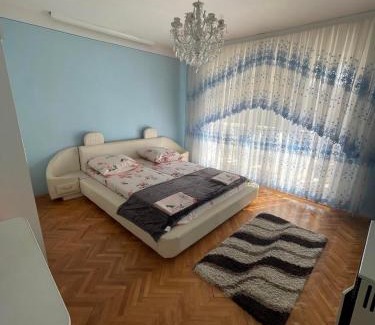 Transcarpathia Apartment | Guest Rated 9.9: Golden Sun Family Apartment Near Berehove