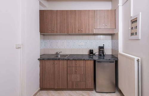 Agia Paraskevi House | Golden Sunrise Suites - Santorini Family Suite