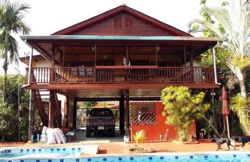 Saraphi Resort | Golden Teak Home Resort: Guest Rated 9/10 with Ocean View