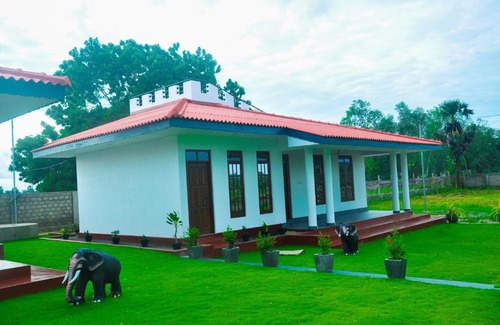 Trincomalee Villa | Relax at Golden Temple Villa with Ocean View & Private Beach